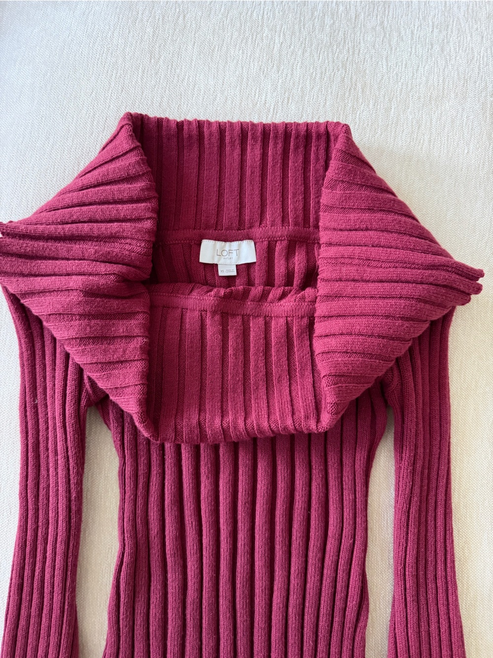 Off-Shoulder Ribbed Sweater - Picture 3 of 3